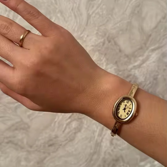 Baignoire Classic Gold Black Women\'s Watch main image 9